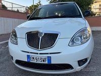 Usata Lancia Ypsilon 75 CV (55 kW) 2012 Bianco Utilitaria