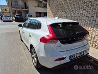 Usata Volvo V40 116 CV (85 kW) 2014 Bianco Station wagon