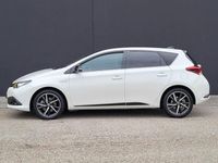 usata Toyota Auris 1.8 Hybrid Lounge iva esposta