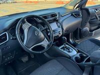 Usata Nissan Qashqai N-Connecta 131 CV (96 kW) 2017 Grigio SUV