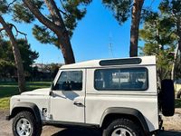 Usata Land Rover Defender SE 68 CV (50 kW) 2008 Bianco Station wagon
