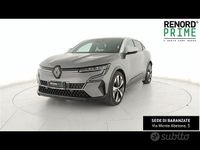 Usata Renault Megane E-Tech Techno 161 kW (220 CV) 2022 Grigio scuro Berlina