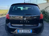 Begagnad Seat Altea Style 105 HK (77 kW) 2012 Svart Minibuss
