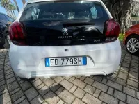 Usata Peugeot 108 Active 69 CV (50 kW) 2016 Bianco Berlina
