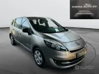 Usata Renault Scénic III 110 CV (80 kW) 2013 Grigio Monovolume