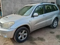 Usata Toyota RAV4 116 CV (85 kW) 2005 Grigio SUV