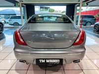 Usata Jaguar XJ Premium Luxury 275 CV (202 kW) 2011 Grigio Berlina