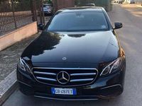 Usata Mercedes E200 Premium Plus 160 CV (117 kW) 2020 Blu/azzurro Berlina