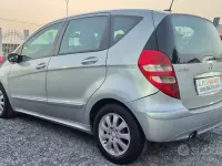 Usata Mercedes 180 Avantgarde 109 CV (80 kW) 2009 Grigio Berlina