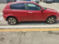 Usata Alfa Romeo 147 120 CV (88 kW) 2001 Rosso Utilitaria