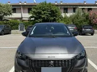 Usata Peugeot 208 Allure 101 CV (74 kW) 2023 Grigio Utilitaria
