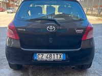 Usata Toyota Yaris 69 CV (50 kW) 2006 Nero Berlina