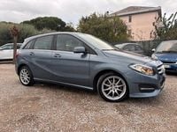 Usata Mercedes B200 Premium 163 CV (119 kW) 2015 Blu Monovolume