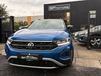 Usata VW T-Roc Style 110 CV (80 kW) 2023 Blu SUV