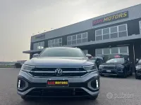 Usata VW T-Roc R-line 150 CV (110 kW) 2023 Grigio SUV