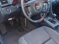 Usata Audi A4 130 CV (95 kW) 2004 Grigio Station wagon