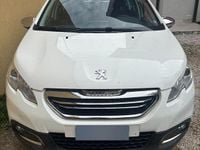 Usata Peugeot 2008 Allure 92 CV (67 kW) 2014 Bianco SUV