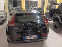 Usata Volvo V40 114 CV (83 kW) 2012 Nero Utilitaria