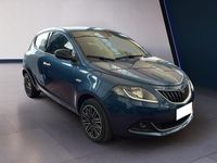Usata Lancia Ypsilon Gold 70 CV (51 kW) 2021 Blu Utilitaria