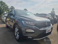 Usata VW T-Roc Style 150 CV (110 kW) 2018 Grigio SUV