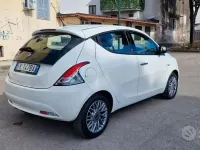 Usata Lancia Ypsilon 69 CV (50 kW) 2017 Bianco Utilitaria