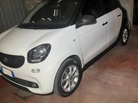 Usata Smart ForFour 71 CV (52 kW) 2016 Bianco Utilitaria