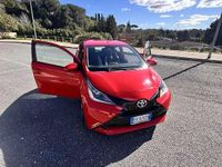 Gebraucht Toyota Aygo X-pure 69 PS (50 kW) 2016 Rot Kleinwagen