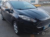 Usata Ford Fiesta 60 CV (44 kW) 2014 Blu Utilitaria