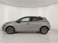 Begagnad Renault Clio V Techno 91 HK (66 kW) 2024 Grå Sedan