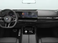 Nuova BMW 540 Efficient Dynamics 286 CV (210 kW) 2026 Black sapphire metallizzato Station wagon