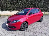 Usata Lancia Ypsilon Gold 69 CV (50 kW) 2021 Rosso Utilitaria