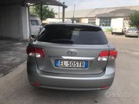 usata Toyota Avensis 2.0 D-4D Wagon Lounge