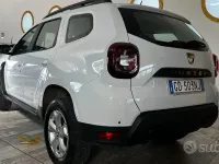 Usata Dacia Duster Comfort 101 CV (74 kW) 2021 Bianco SUV