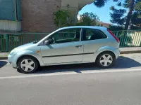 Usata Ford Fiesta Ambiente 75 CV (55 kW) 2003 Verde Utilitaria