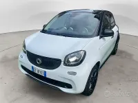 Usata Smart ForFour 71 CV (52 kW) 2015 Bianco Utilitaria