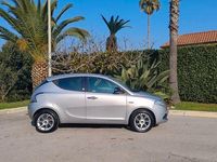 Usata Lancia Ypsilon Gold 69 CV (50 kW) 2016 Argento Utilitaria