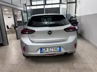 Usado Opel Corsa Elegance 75 CV (55 kW) 2023 Gris Utilitario