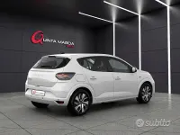 Neu Dacia Sandero 122 PS (89 kW) 2026 Limousine