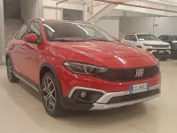 Usata Fiat Tipo Cross 101 CV (74 kW) 2022 Rosso Berlina