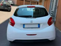 Usata Peugeot 208 Active 95 CV (69 kW) 2015 Bianco Utilitaria