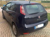 Usata Fiat Punto Young 75 CV (55 kW) 2015 Blu/azzurro Berlina