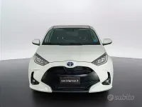Usata Toyota Yaris Hybrid Trend 92 CV (67 kW) 2022 Bianco Berlina