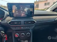 Usata Dacia Sandero Comfort 101 CV (74 kW) 2023 Bluazzurro Berlina
