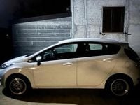 Usata Ford Fiesta 75 CV (55 kW) 2009 Bianco Berlina