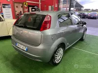 Usata Fiat Grande Punto 75 CV (55 kW) 2008 Grigio Utilitaria