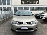 usata Mitsubishi Outlander 2.4 Instyle 7 posti GPL