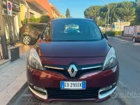 Usata Renault Scénic III 110 CV (80 kW) 2014 Viola Monovolume