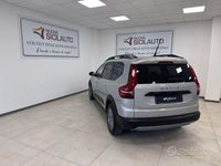 Usata Dacia Jogger Comfort 101 CV (74 kW) 2022 Grigio Monovolume