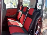 Usata Fiat Doblò 95 CV (69 kW) 2011 Rosso Monovolume