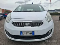 Usata Kia Venga 115 CV (84 kW) 2010 Bianco Utilitaria